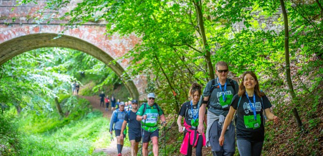 Cotswold Way Ultra Challenge walkers 