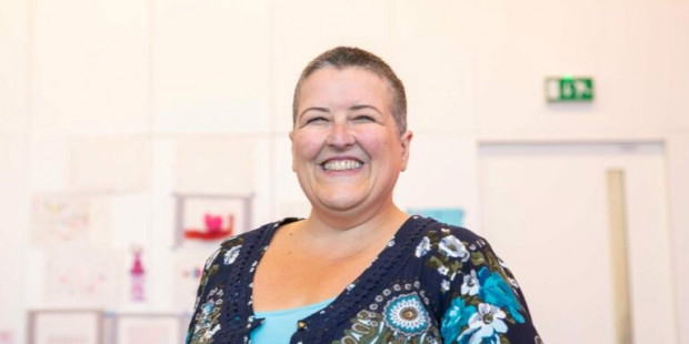 Lynne Short portrait after hair cut